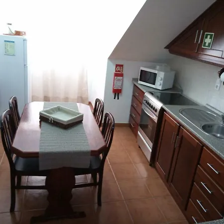 Janelas Da * Прайя-да-Витория