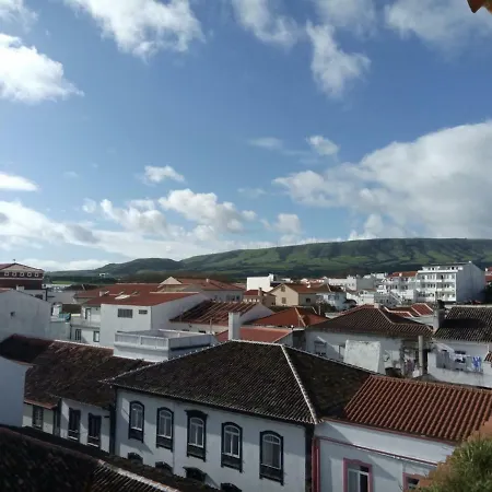 Apartment Janelas Da Praia da Vitoria